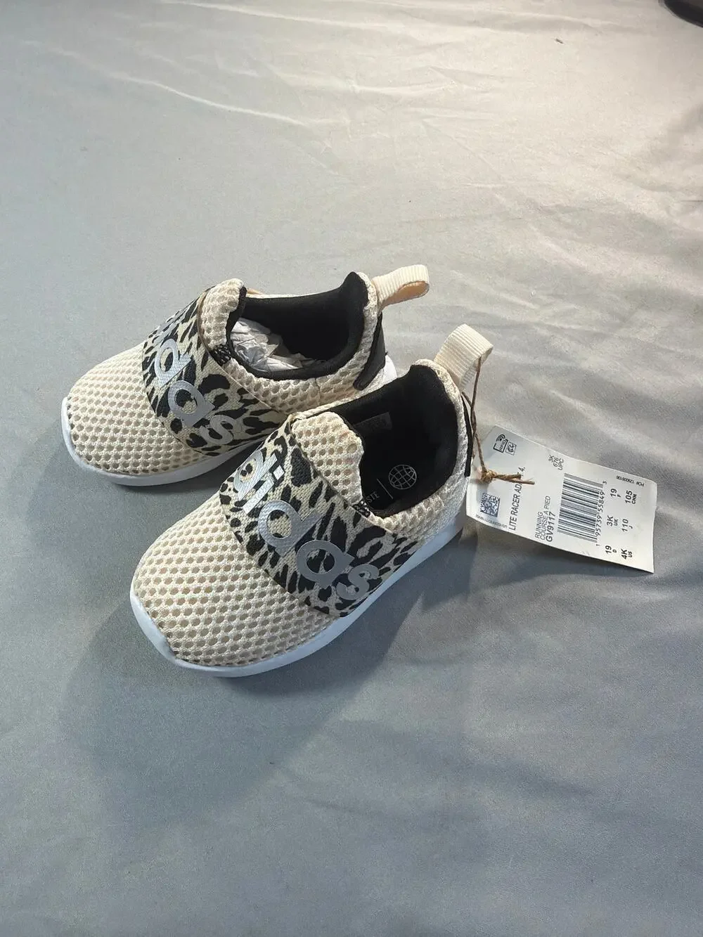 Adidas Little Girls Running Lite Racer sneakers size 4K